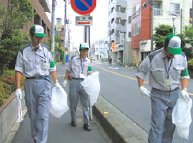 地域清掃活動の様子